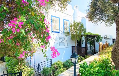 BODRUM,ESKİÇEŞMEDE MARİNA'YA YAKIN BAHÇELİ DUBLEKS VİLLA 150 M2