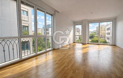 FENERBAHÇE,CEMİL TOPUZLU CADDESİ ÜZERİNDE 135 M2 3+1