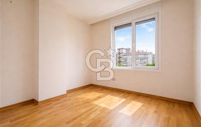 FENERBAHÇE,CEMİL TOPUZLU CADDESİ ÜZERİNDE 135 M2 3+1