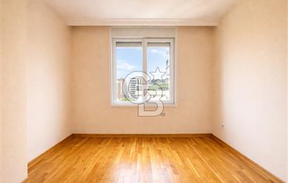 FENERBAHÇE,CEMİL TOPUZLU CADDESİ ÜZERİNDE 135 M2 3+1