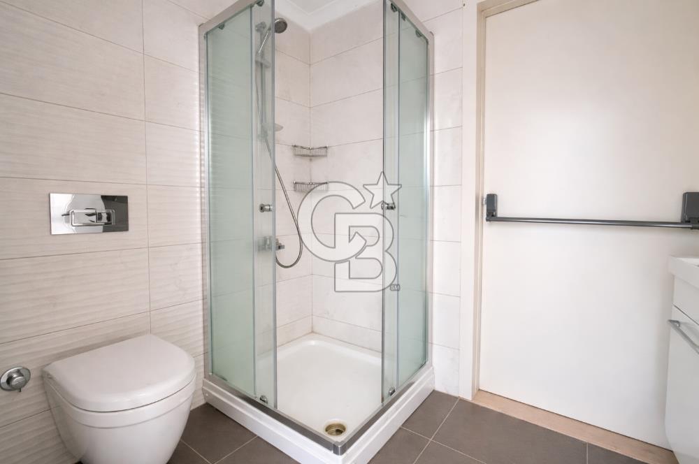 FENERBAHÇE,CEMİL TOPUZLU CADDESİ ÜZERİNDE 135 M2 3+1