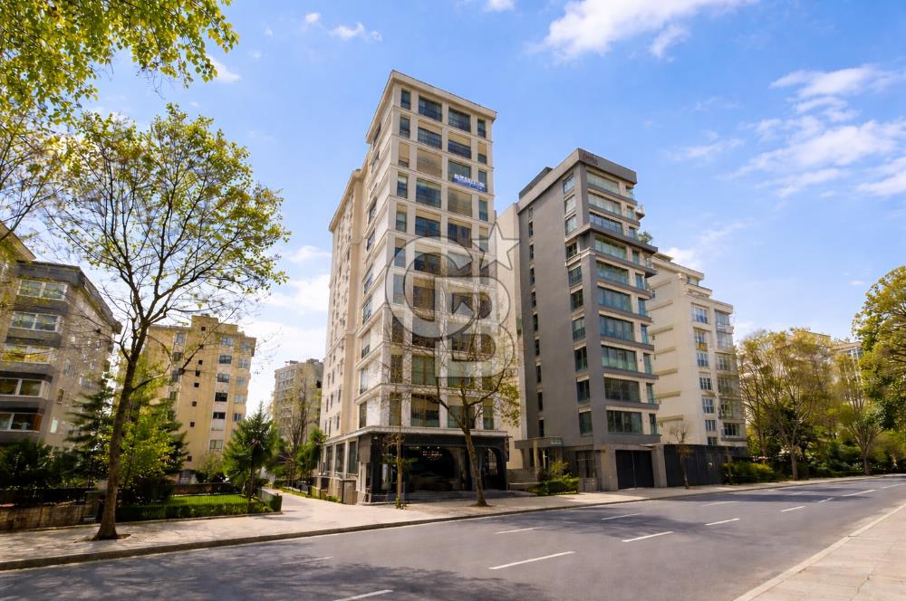 FENERBAHÇE,CEMİL TOPUZLU CADDESİ ÜZERİNDE 135 M2 3+1