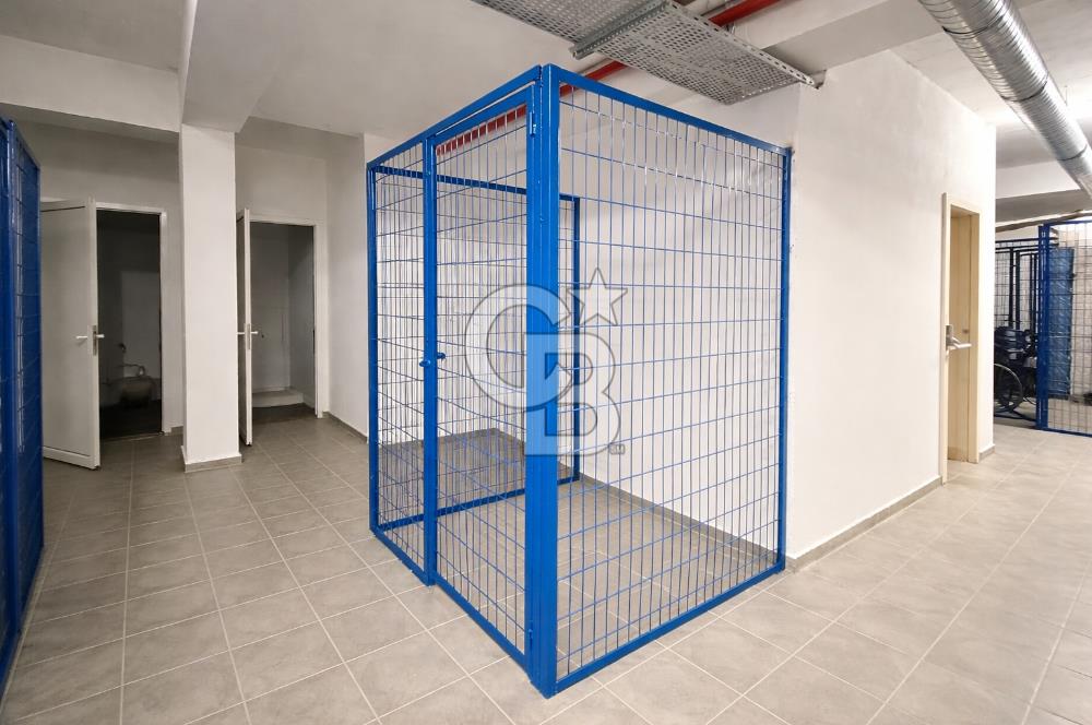 FENERBAHÇE,CEMİL TOPUZLU CADDESİ ÜZERİNDE 135 M2 3+1