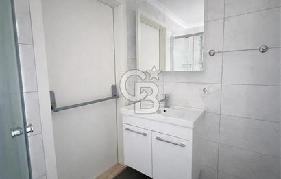 FENERBAHÇE,CEMİL TOPUZLU CADDESİ ÜZERİNDE 135 M2 3+1