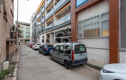 ÇİĞLİ'DE MERKEZİ KONUMDA CB İYA'DAN 2+1 AÇIK MUTFAK LÜKS DAİRE