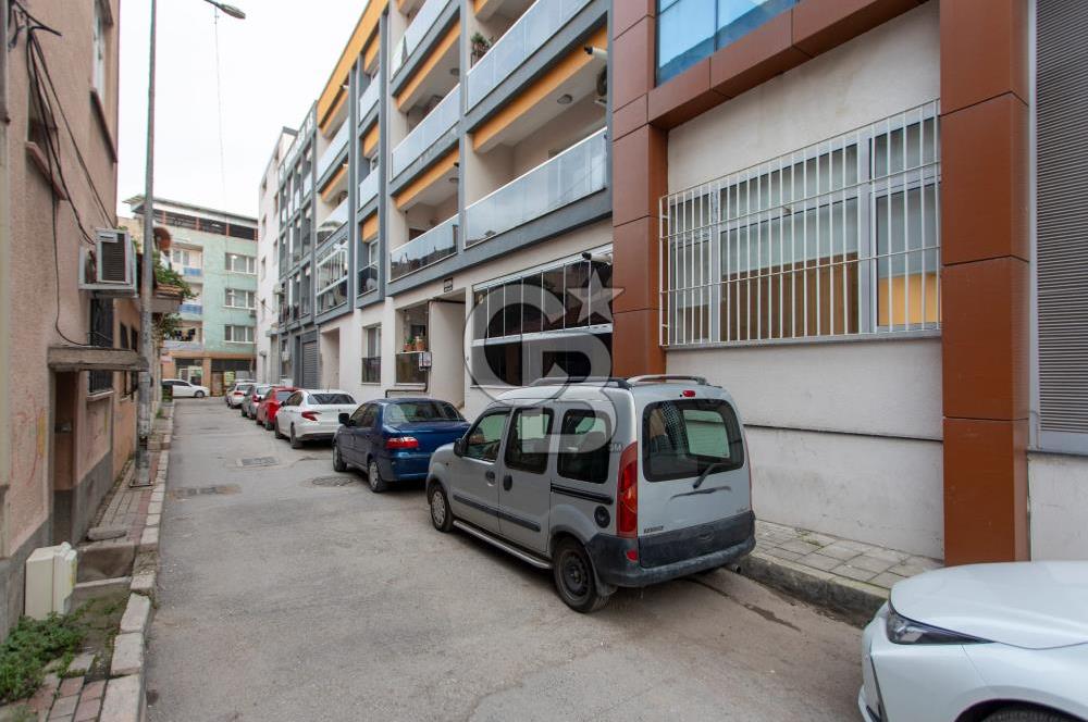 ÇİĞLİ'DE MERKEZİ KONUMDA CB İYA'DAN 2+1 AÇIK MUTFAK LÜKS DAİRE