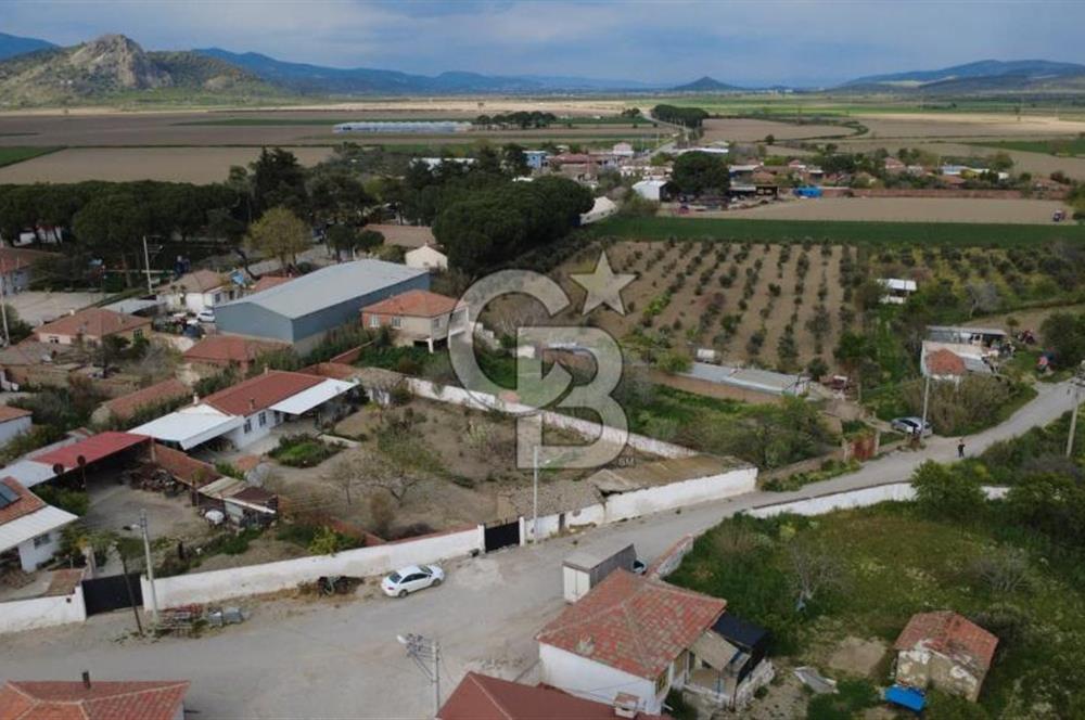 BERGAMA AĞAĞIKIRIKLAR'DA KÖY İÇİ (1246 m²) SATILIK ARSA