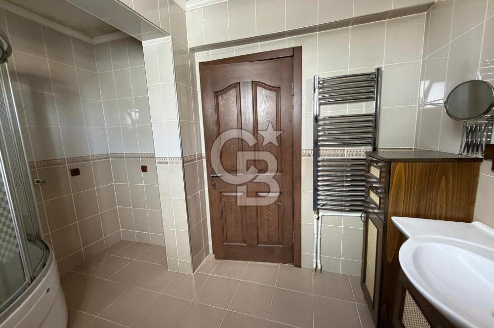 Urla'da Ted Koleji ve Cengiz Aytmatov Yakını Denize Yürüyüş Mesafesinde Saunalı Villa 