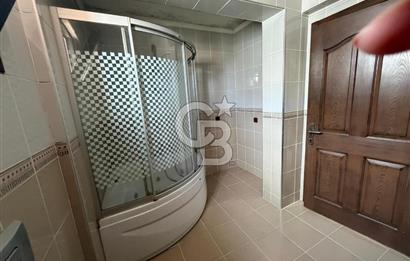 Urla'da Ted Koleji ve Cengiz Aytmatov Yakını Denize Yürüyüş Mesafesinde Saunalı Villa 