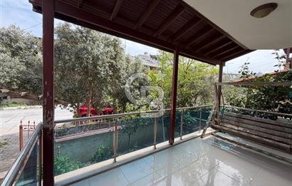 Urla'da Ted Koleji ve Cengiz Aytmatov Yakını Denize Yürüyüş Mesafesinde Saunalı Villa 