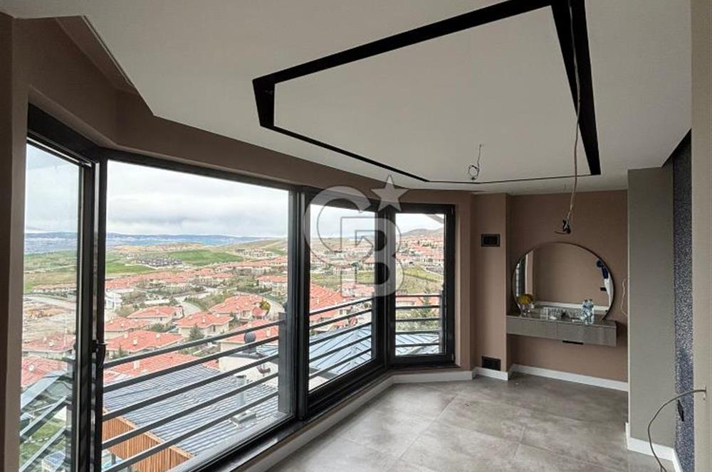 MEBUSKENT SİTESİNDE KAPALI HAVUZLU LÜKS SATILIK VİLLA