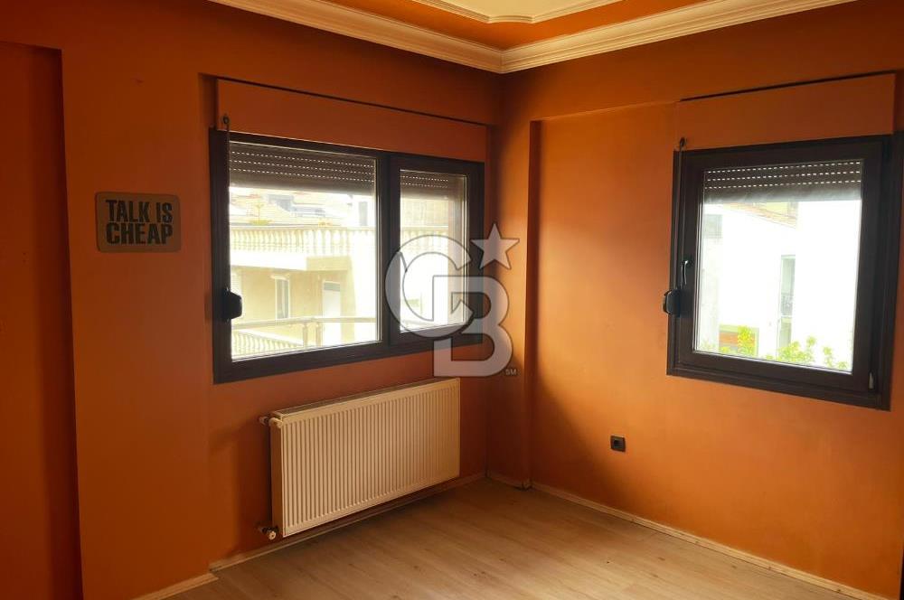 Urla'da Ted Koleji ve Cengiz Aytmatov Yakını Denize Yürüyüş Mesafesinde Saunalı Villa 