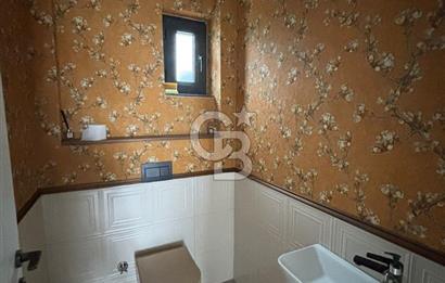 MEBUSKENT SİTESİNDE KAPALI HAVUZLU LÜKS SATILIK VİLLA