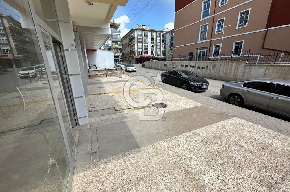 Yenikent'in Kalbinde, İşlek Cadde Üzerinde Kiralık 115 m² İş Yeri! Yüksek Potansiyelli Konum!