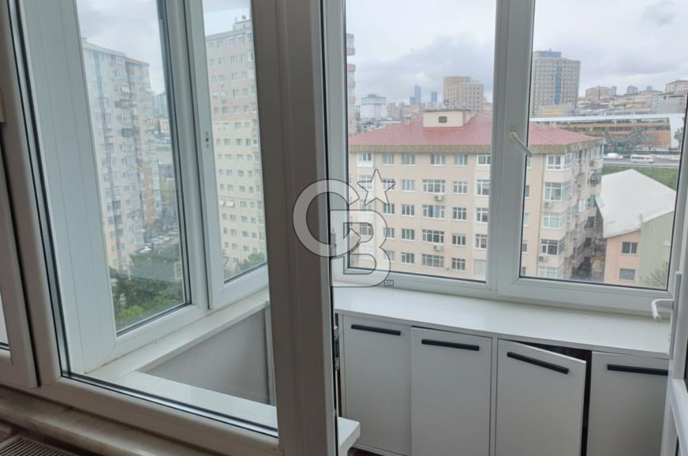 Bostancı Kaya Sitesi'nde 12. Kat Önü Açık ve Ferah 3+1 Kiralık Daire 