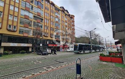 İZMİT MERKEZDE KURUMSALA UYGUN 200m² PRESTİJLİ KİRALIK MAĞAZA