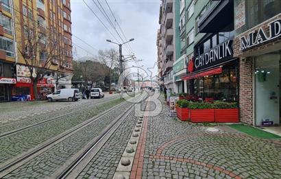 İZMİT MERKEZDE KURUMSALA UYGUN 200m² PRESTİJLİ KİRALIK MAĞAZA