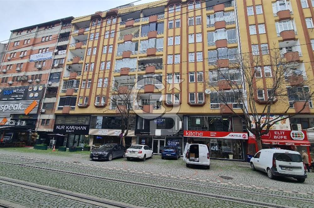İZMİT MERKEZDE KURUMSALA UYGUN 200m² PRESTİJLİ KİRALIK MAĞAZA