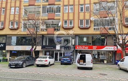 İZMİT MERKEZDE KURUMSALA UYGUN 200m² PRESTİJLİ KİRALIK MAĞAZA