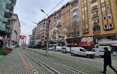 İZMİT MERKEZDE KURUMSALA UYGUN 200m² PRESTİJLİ KİRALIK MAĞAZA