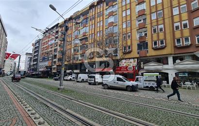 İZMİT MERKEZDE KURUMSALA UYGUN 200m² PRESTİJLİ KİRALIK MAĞAZA