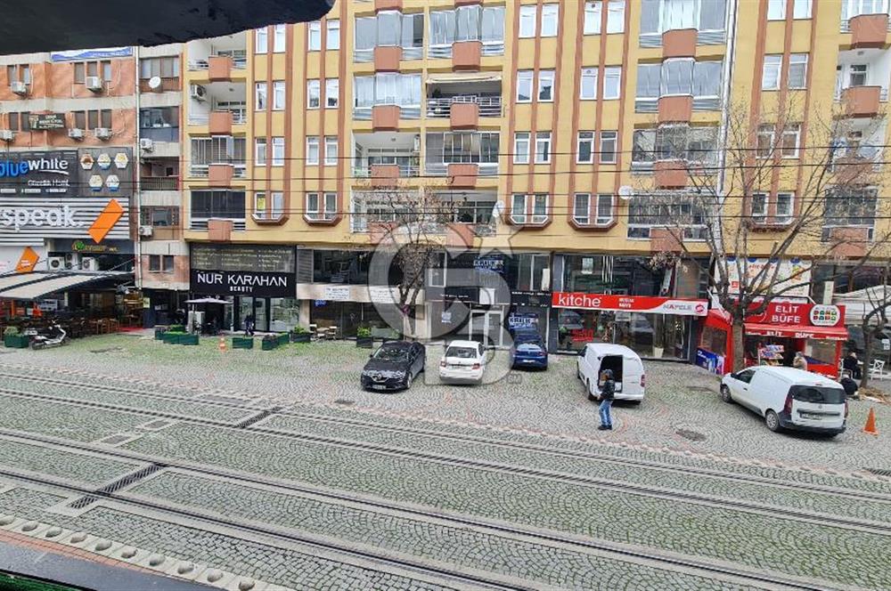 İZMİT MERKEZDE KURUMSALA UYGUN 200m² PRESTİJLİ KİRALIK MAĞAZA