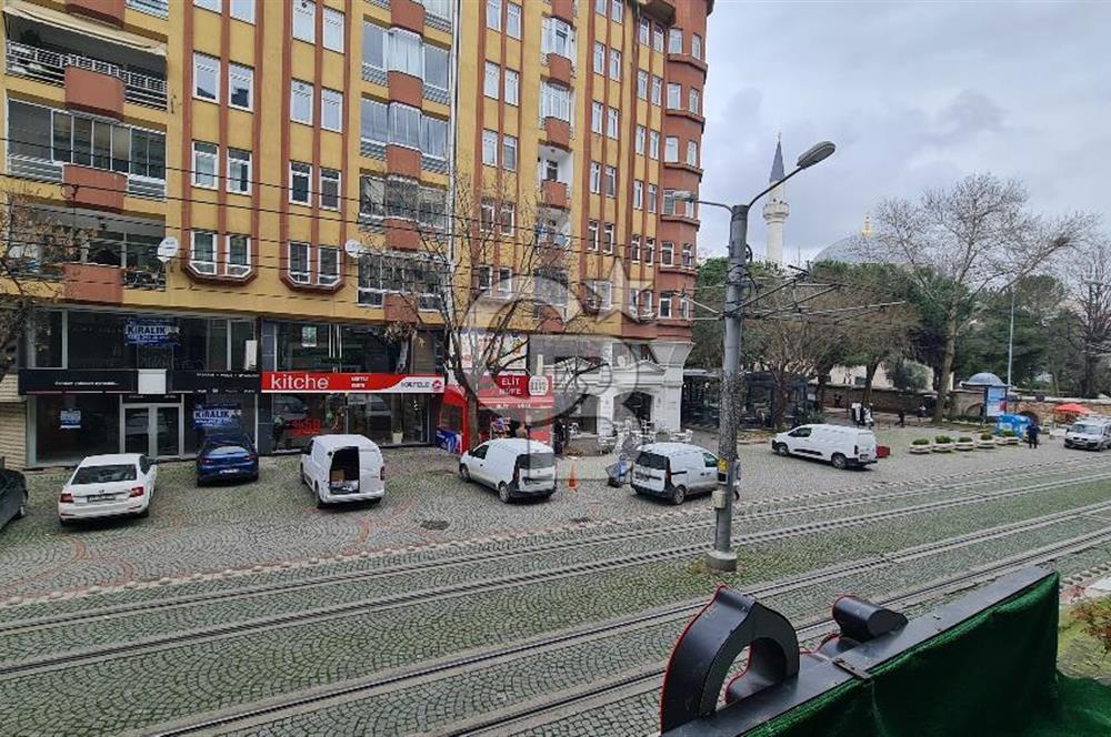 İZMİT MERKEZDE KURUMSALA UYGUN 200m² PRESTİJLİ KİRALIK MAĞAZA