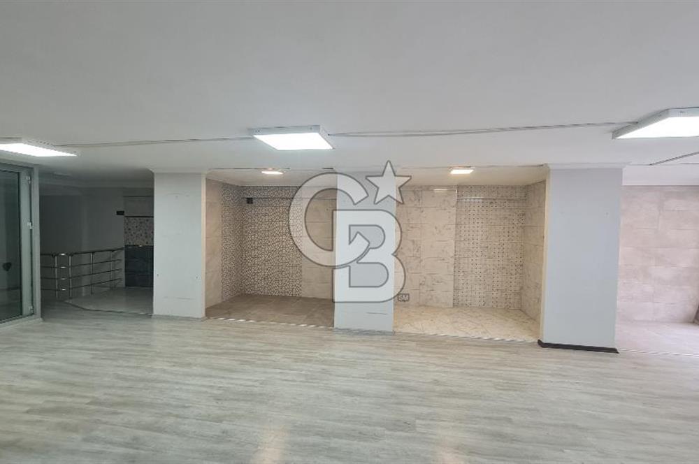 İZMİT MERKEZDE KURUMSALA UYGUN 200m² PRESTİJLİ KİRALIK MAĞAZA