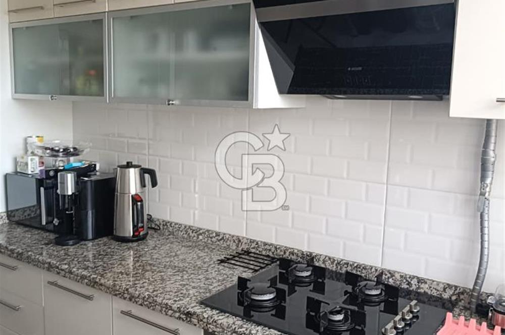 Bostancı Kaya Sitesi'nde 12. Kat Önü Açık ve Ferah 3+1 Kiralık Daire 