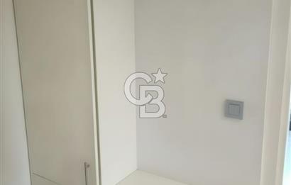 Bostancı Kaya Sitesi'nde 12. Kat Önü Açık ve Ferah 3+1 Kiralık Daire 