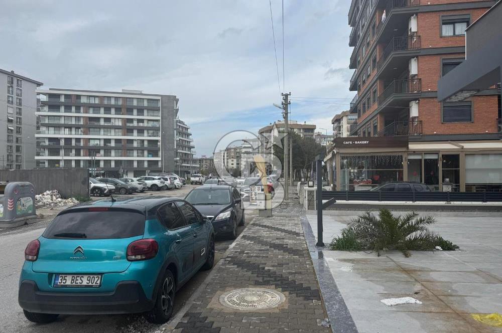 ATAŞEHİR BEST PROJESİ, TRAMVAY ve AOSB YAKINI KİRALIK 80m2 DÜKKAN