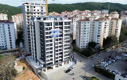 UĞURMUMCU ÖZINANLAR CITY PROJESİNDE KİRALIK GENİŞ 2+1 DAİRE