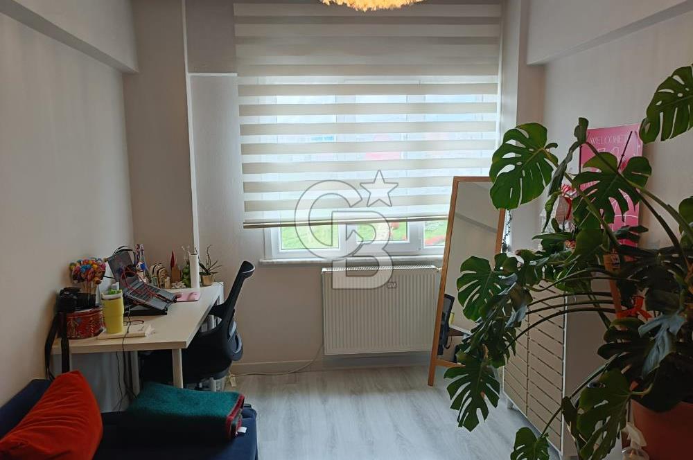 Bostancı Kaya Sitesi'nde 12. Kat Önü Açık ve Ferah 3+1 Kiralık Daire 