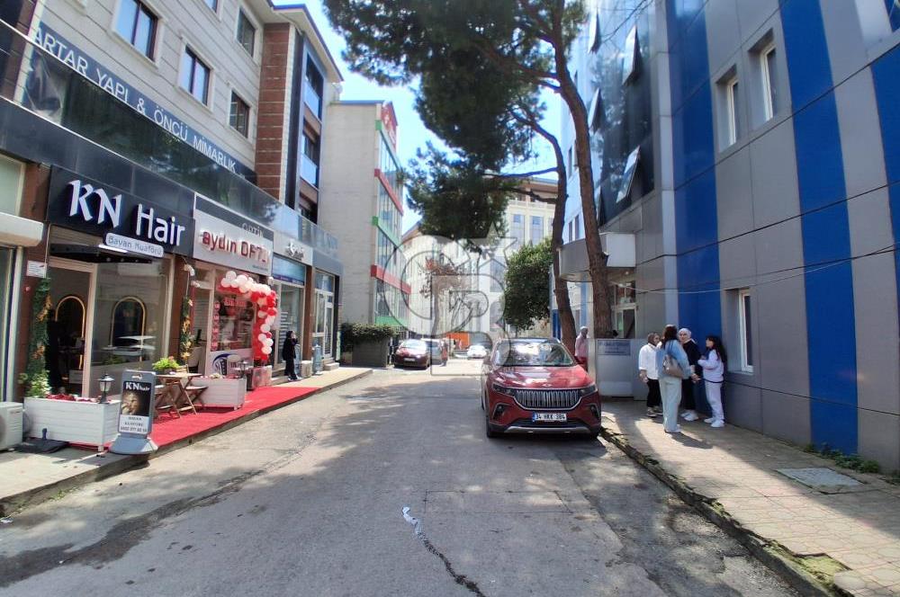 Pendik merkez çarşı Bahçelievler kiralık 55 m2 net dükkan işyeri