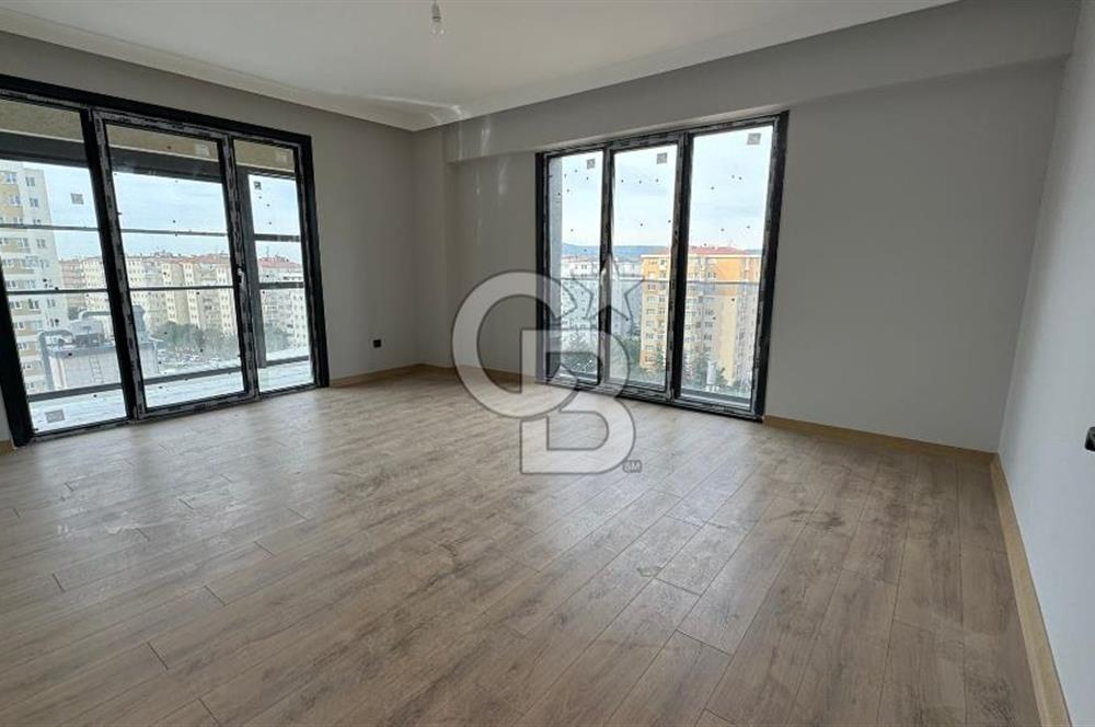 UĞURMUMCU ÖZINANLAR CITY PROJESİNDE KİRALIK GENİŞ 2+1 DAİRE