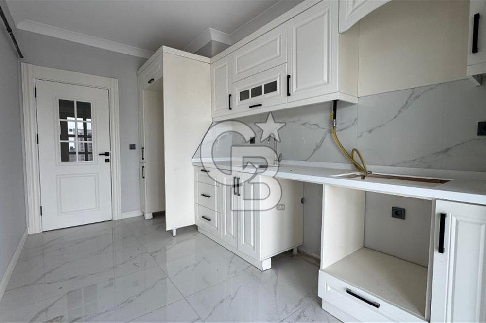 UĞURMUMCU ÖZINANLAR CITY PROJESİNDE KİRALIK GENİŞ 2+1 DAİRE
