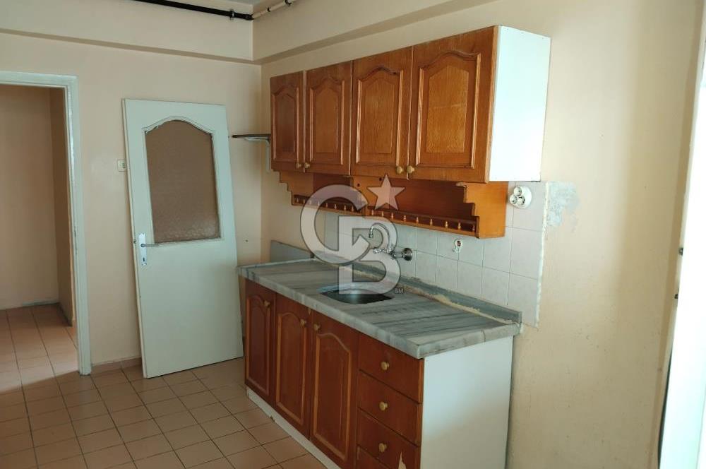 ÜSKÜDAR BULGURLU MAH. ARİFLER SİTESİNDE 3+1 SATILIK DAİRE