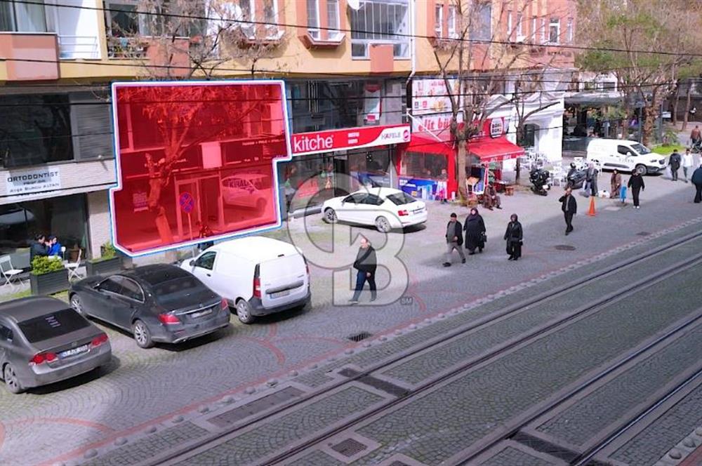 İZMİT MERKEZDE KURUMSALA UYGUN 200m² PRESTİJLİ KİRALIK MAĞAZA