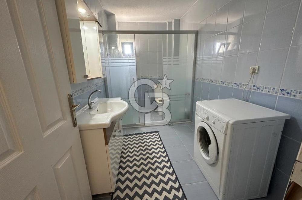 972 m² Bahçede Bağımsız Girişli 3 Katlı Müstakil Ev