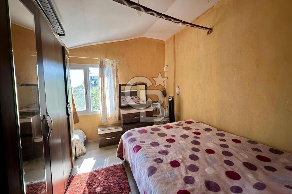 972 m² Bahçede Bağımsız Girişli 3 Katlı Müstakil Ev