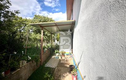 972 m² Bahçede Bağımsız Girişli 3 Katlı Müstakil Ev