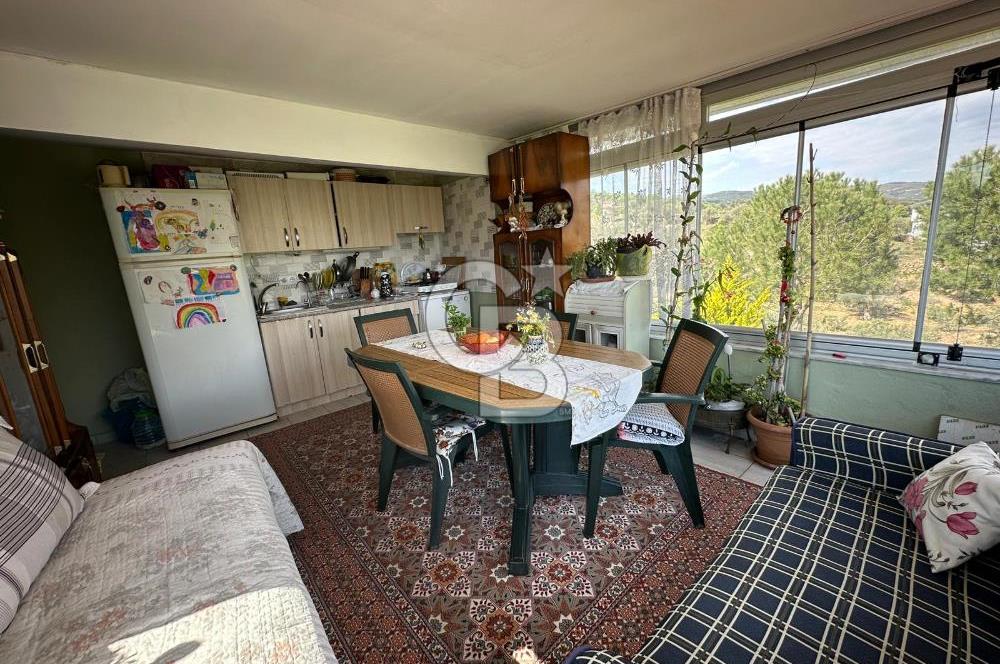 972 m² Bahçede Bağımsız Girişli 3 Katlı Müstakil Ev