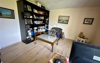 972 m² Bahçede Bağımsız Girişli 3 Katlı Müstakil Ev