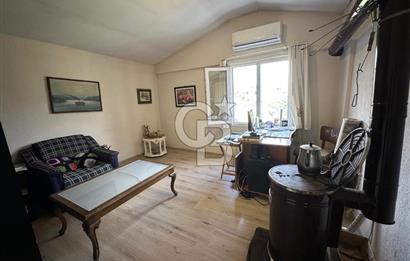 972 m² Bahçede Bağımsız Girişli 3 Katlı Müstakil Ev