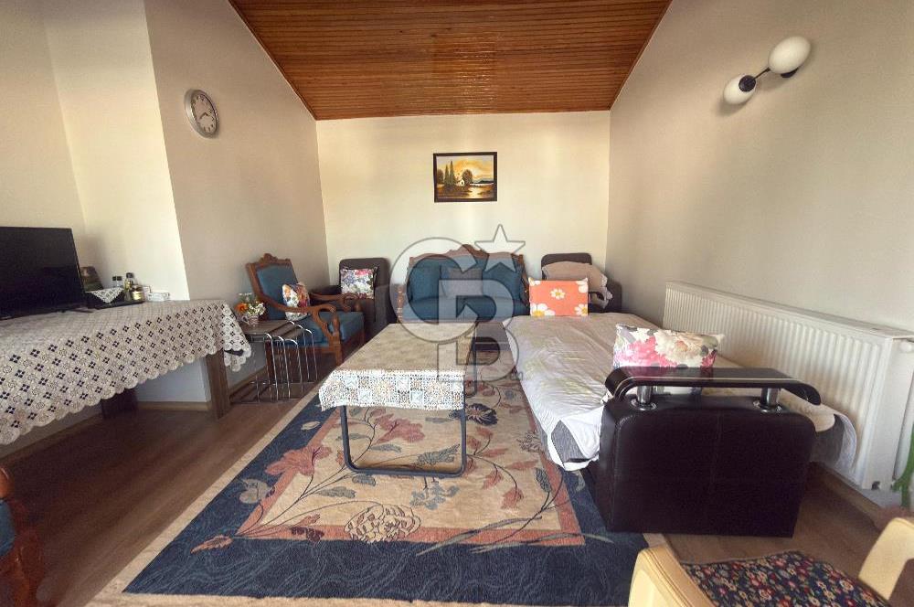 Urla Şirinkent'te Öztuncer Sitesinde Satılık 5+2 Villa
