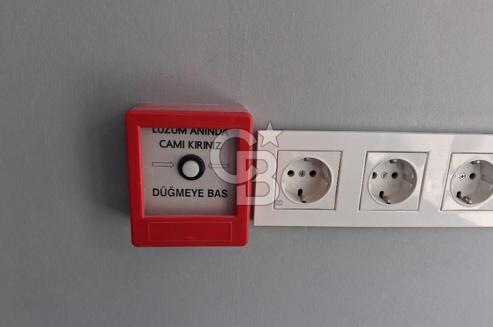 Pendik merkez çarşı Bahçelievler kiralık 55 m2 net dükkan işyeri