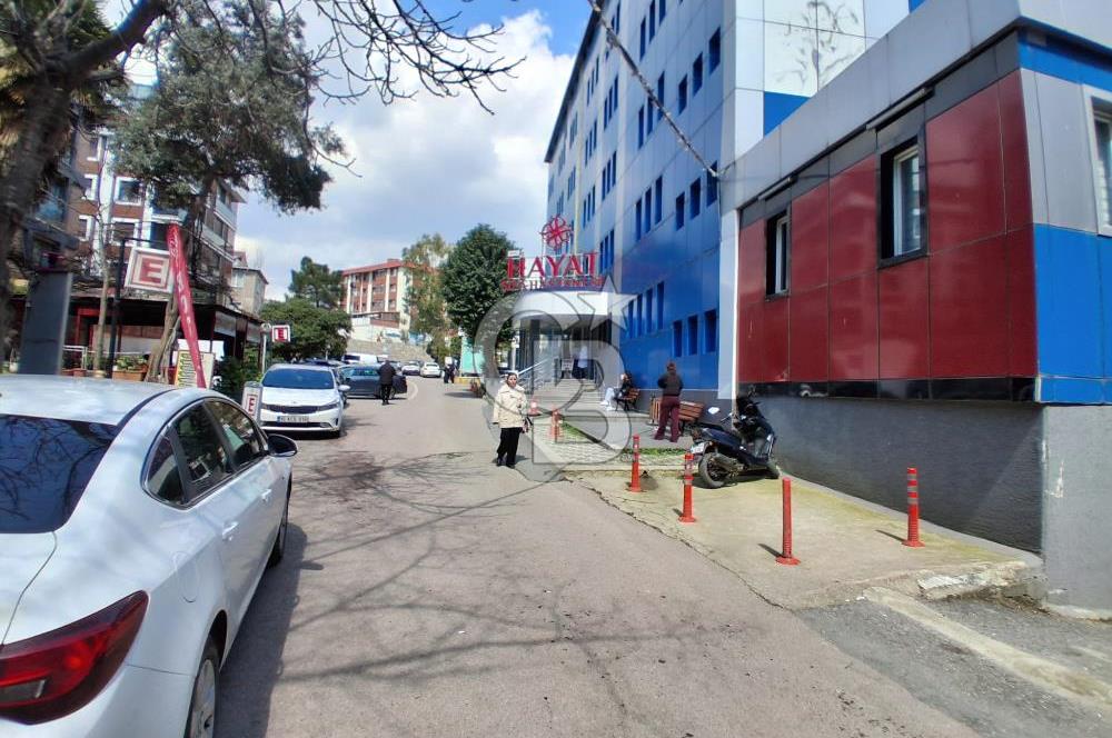 Pendik merkez çarşı Bahçelievler kiralık 55 m2 net dükkan işyeri