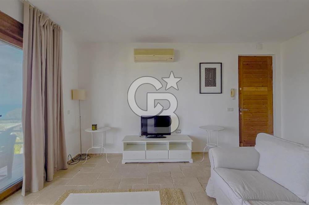 Türkbükü Hebil Doğa Hanımeli Sitesinde İskeleli Kiralık 3+1