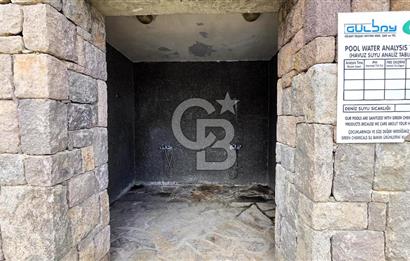 Türkbükü Hebil Doğa Hanımeli Sitesinde İskeleli Kiralık 3+1