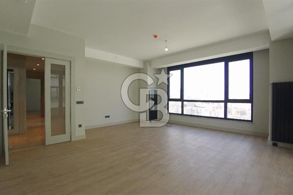 Alsancak Evora İzmir'de Deniz Manzaralı Kiralık 3+1 160 M² Daire